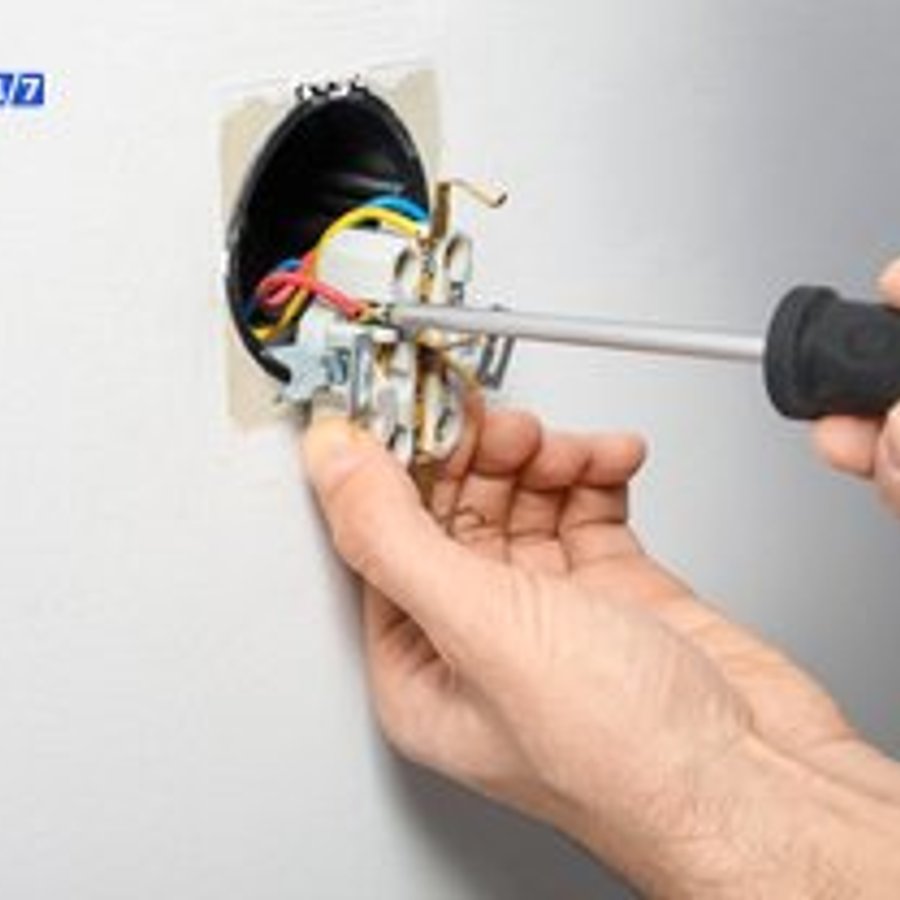 Photo de Daniel Muller, électricien certifié Urgence 24/7 à SAINT-LAMBERT - Note 4.7/5