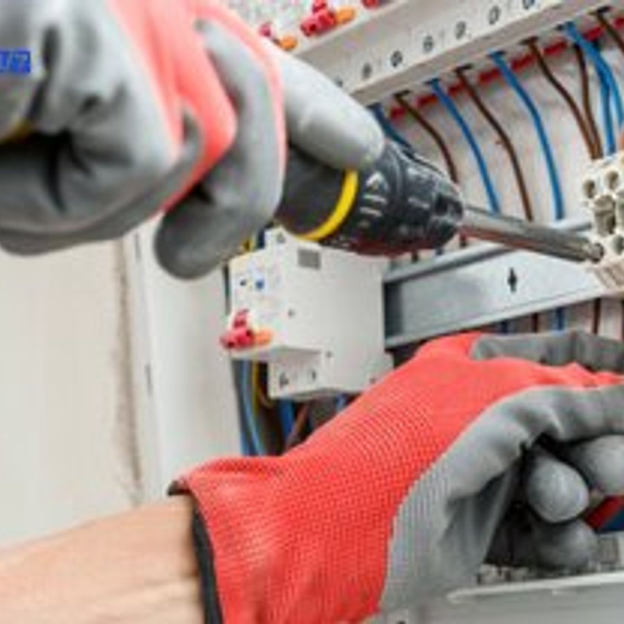 Photo de Marc Philippe, électricien certifié Agréé Consuel à BOITRON - Note 4.7/5