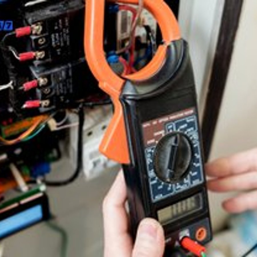 Photo de Eric Arnaud, électricien certifié Installation Tableau Électrique à PRESLES - Note 4.7/5