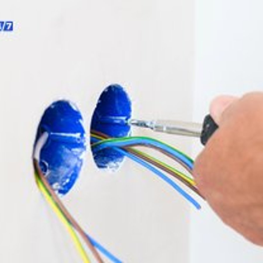 Photo de Bernard Meyer, électricien certifié Urgence 24/7 à ⚡ Électricien Hauts-de-Seine (92) | La Défense, Neuilly | SOS Urgence 24/7 - Note 4.9/5