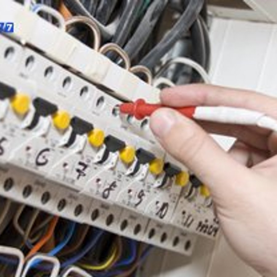 Photo de Jean Lemoine, électricien certifié Électricité Générale à VAUHALLAN - Note 4.8/5