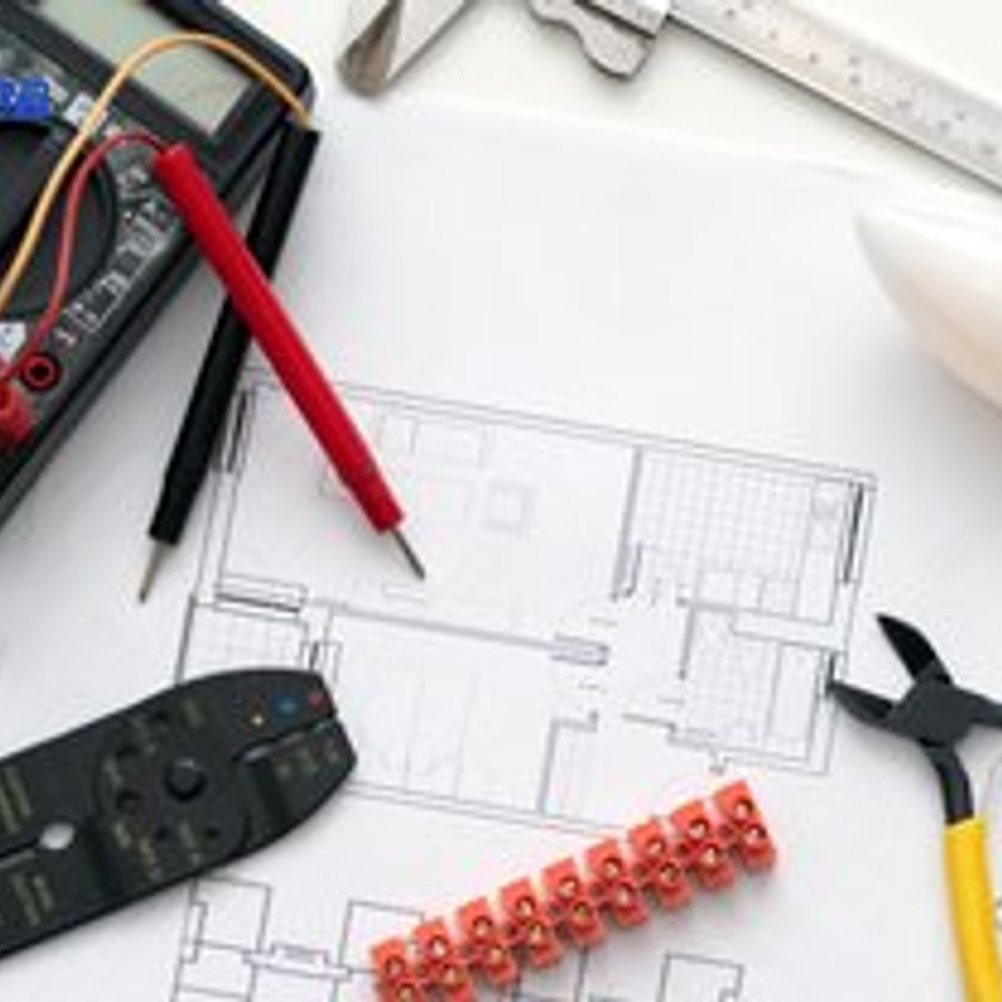 Photo de Robert Martinez, électricien certifié Rénovation Électrique à FÉROLLES-ATTILLY - Note 4.7/5