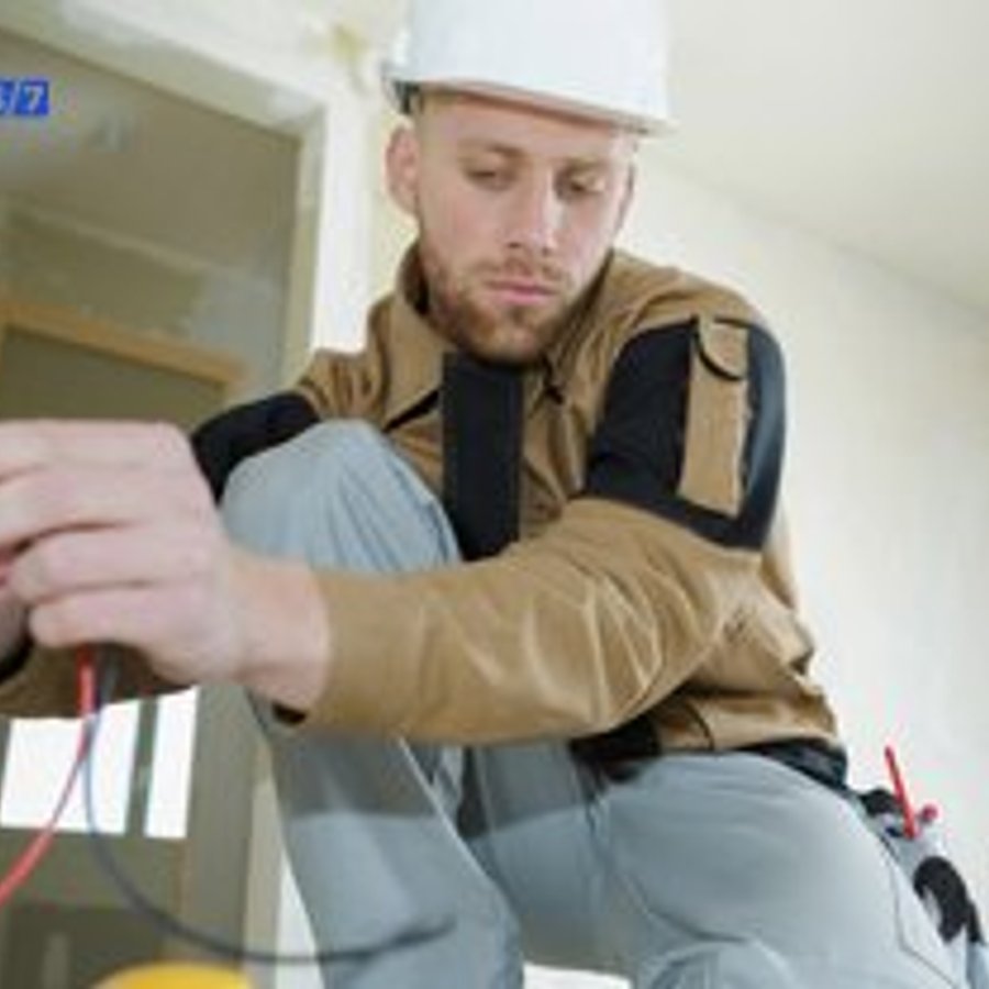 Photo de Daniel Nicolas, électricien certifié Urgence 24/7 à Annuaire Électricien Paris IDF ⚡ 408 Pros Dispo 24/7 | 2025 - Note 4.8/5