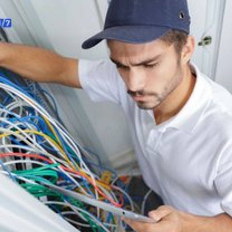 Photo de Vincent Morin, électricien certifié Dépannage Express à CRETEIL - Note 4.7/5