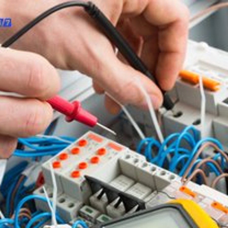 Photo de Laurent Arnaud, électricien certifié Domotique & Automatisation à LESCHES - Note 4.7/5