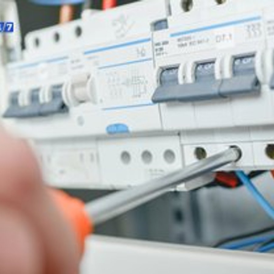 Photo de Nicolas Chevalier, électricien certifié Agréé Consuel à BEAUMONT-SUR-OISE - Note 4.7/5