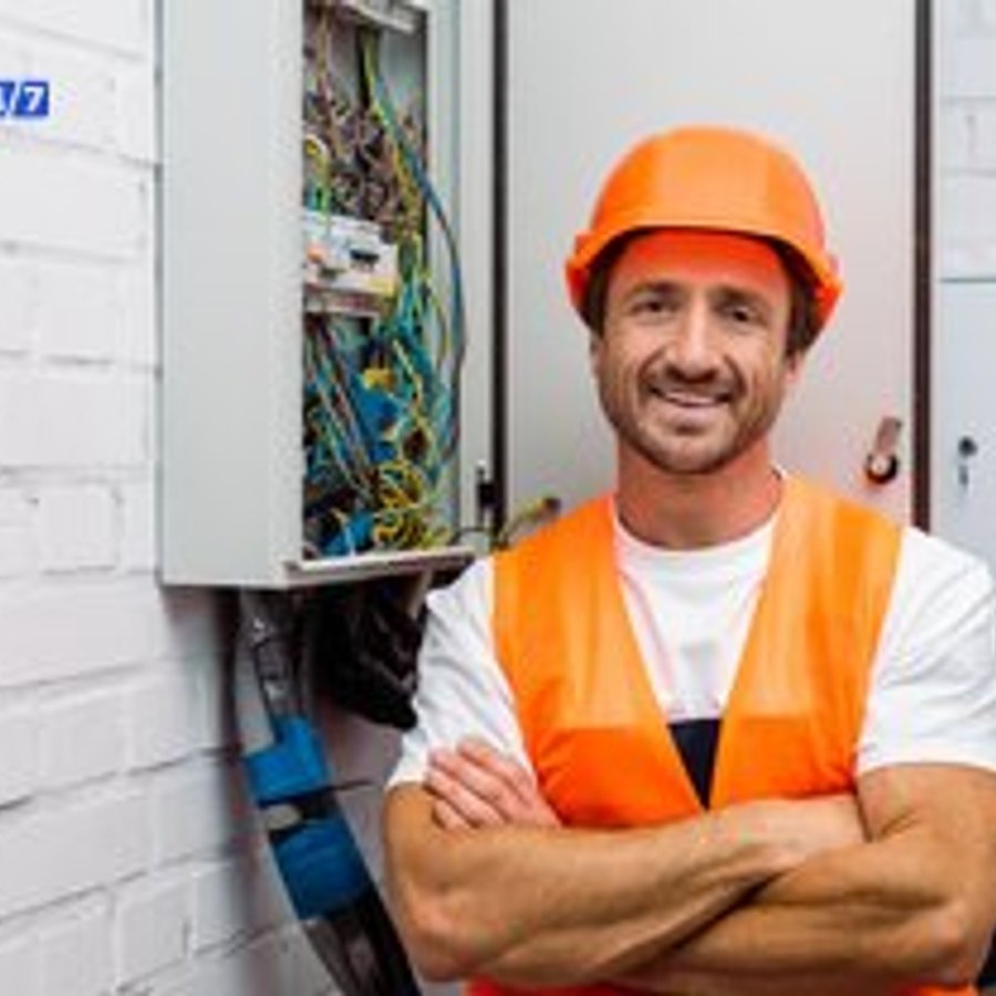 Photo de François Dumas, électricien certifié Installation Tableau Électrique à SOINDRES - Note 4.7/5