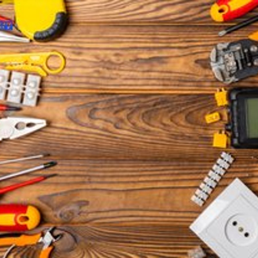 Photo de Alain David, électricien certifié Urgence 24/7 à FÉROLLES-ATTILLY - Note 4.7/5