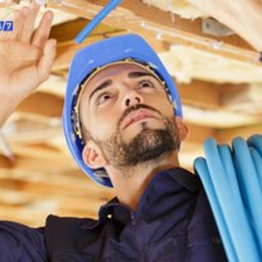 Photo de Luc Roux, électricien certifié Domotique & Automatisation à NANTERRE - Note 4.7/5