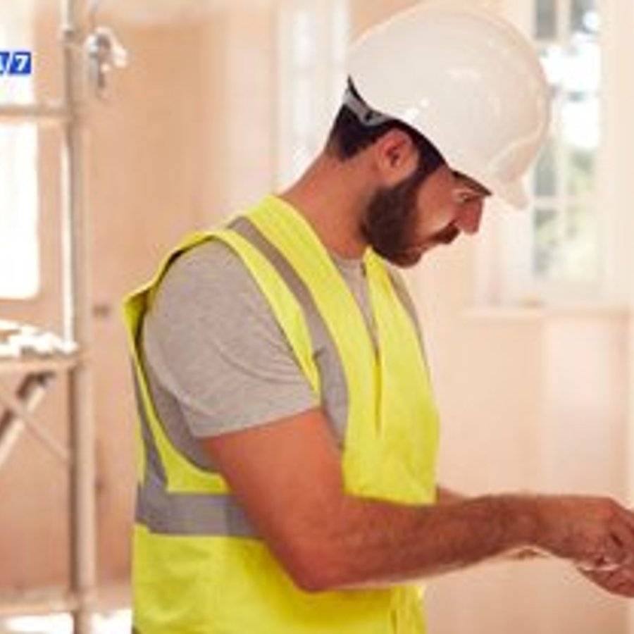 Photo de Alexandre Henry, électricien certifié Éclairage LED Professionnel à BEAUMONT-SUR-OISE - Note 4.7/5
