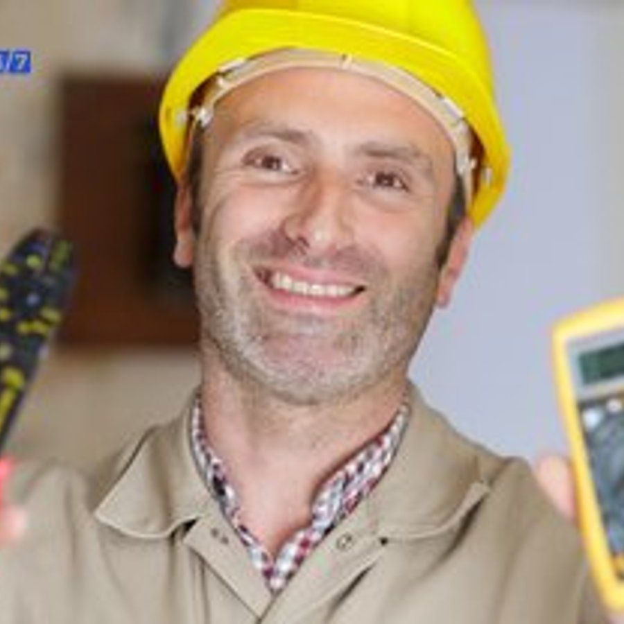 Photo de Thomas Leroy, électricien certifié Dépannage Express à BOISEMONT - Note 4.7/5