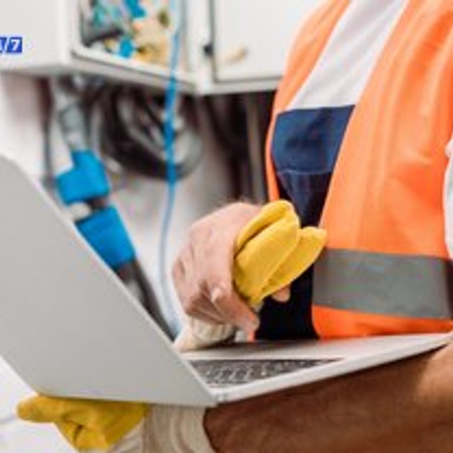 Photo de Guillaume Schmitt, électricien certifié Installation Borne Recharge à LUMIGNY-NESLES-ORMEAUX - Note 4.7/5