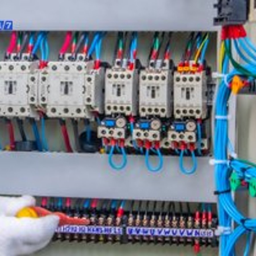 Photo de François Arnaud, électricien certifié Installation Tableau Électrique à BONDY - Note 4.7/5