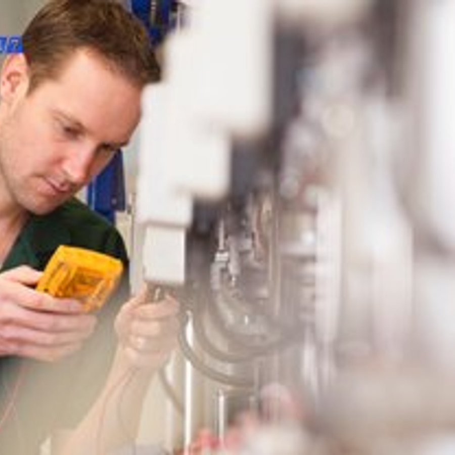 Photo de Bernard Girard, électricien certifié Urgence 24/7 à DOMONT - Note 4.7/5